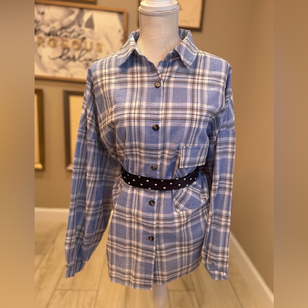 5 for $30 NWT! Boutique BLUE B Plaid Oversized Button Down Shirt